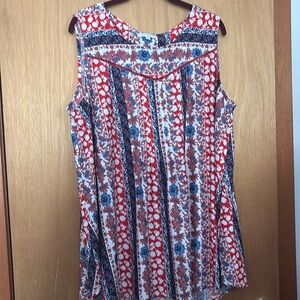 New Directions excellent condition red white and blue print tunic top. Size 2X